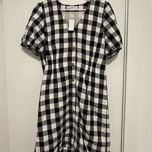 Ann Black and White Checkered Dress